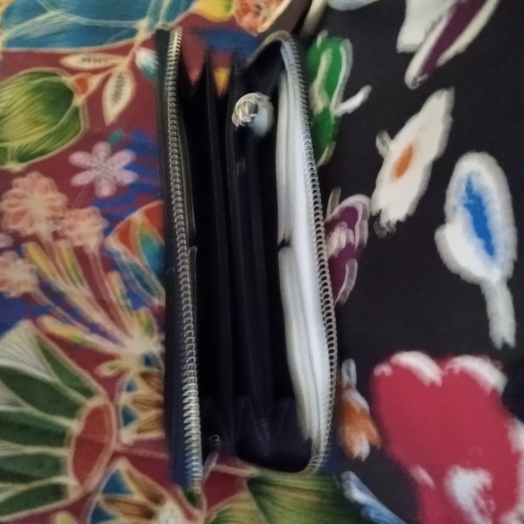 NWT COACK LG CITY TOTE IN FLORAL W/ MATCHING WALLET - Picture 5 of 6